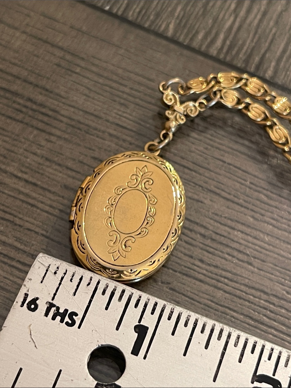 Gold-tone Oval Locket necklace from the 1928 Jewelry Company - Picture 13 of 16